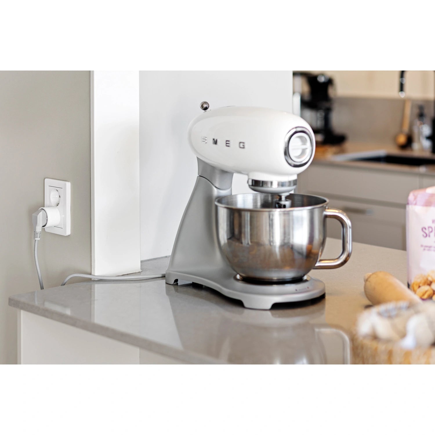 ZPR-111 Z-Wave Plugin På/Av med energimätning