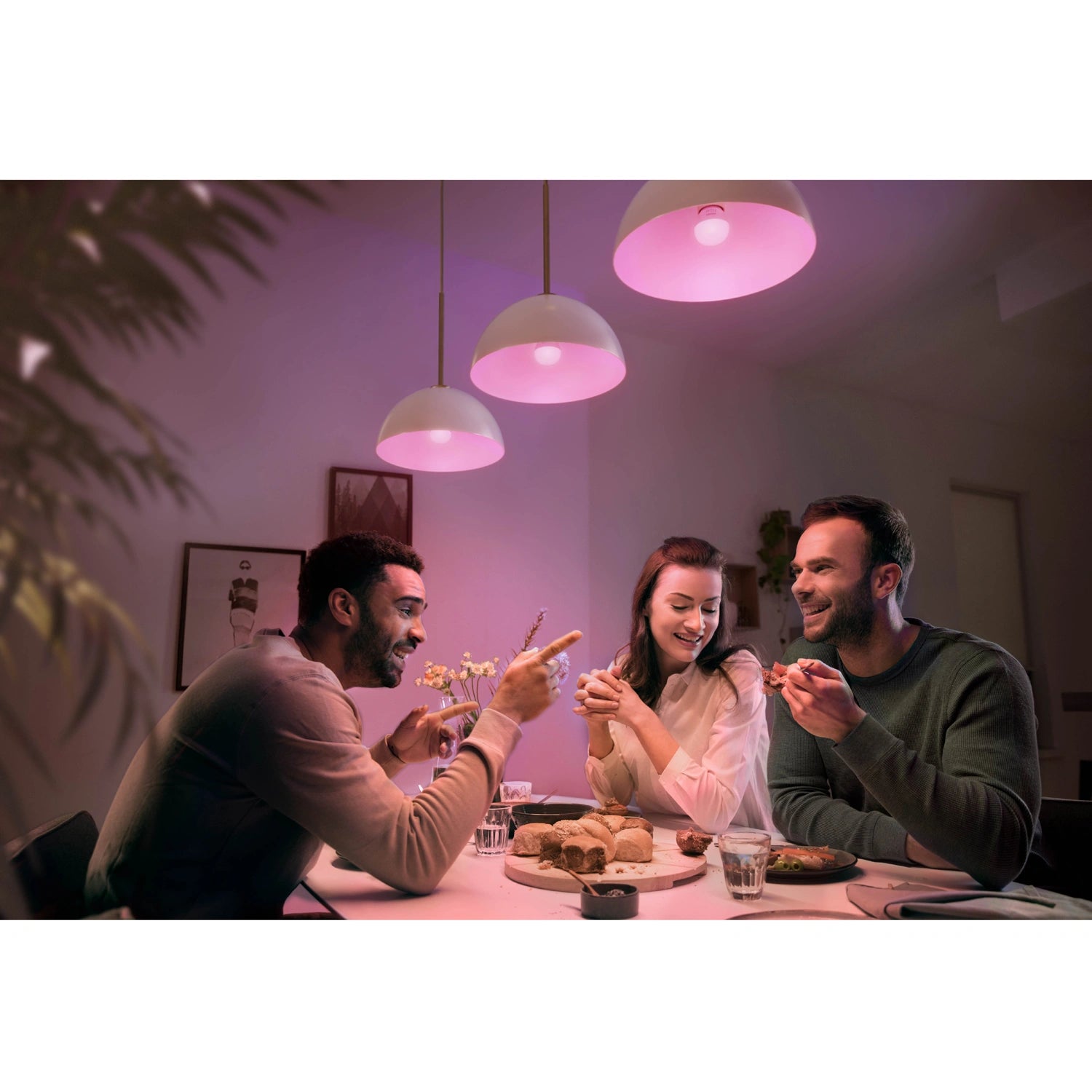White and Color Ambiance E14 Klot 470 lm 1-pack