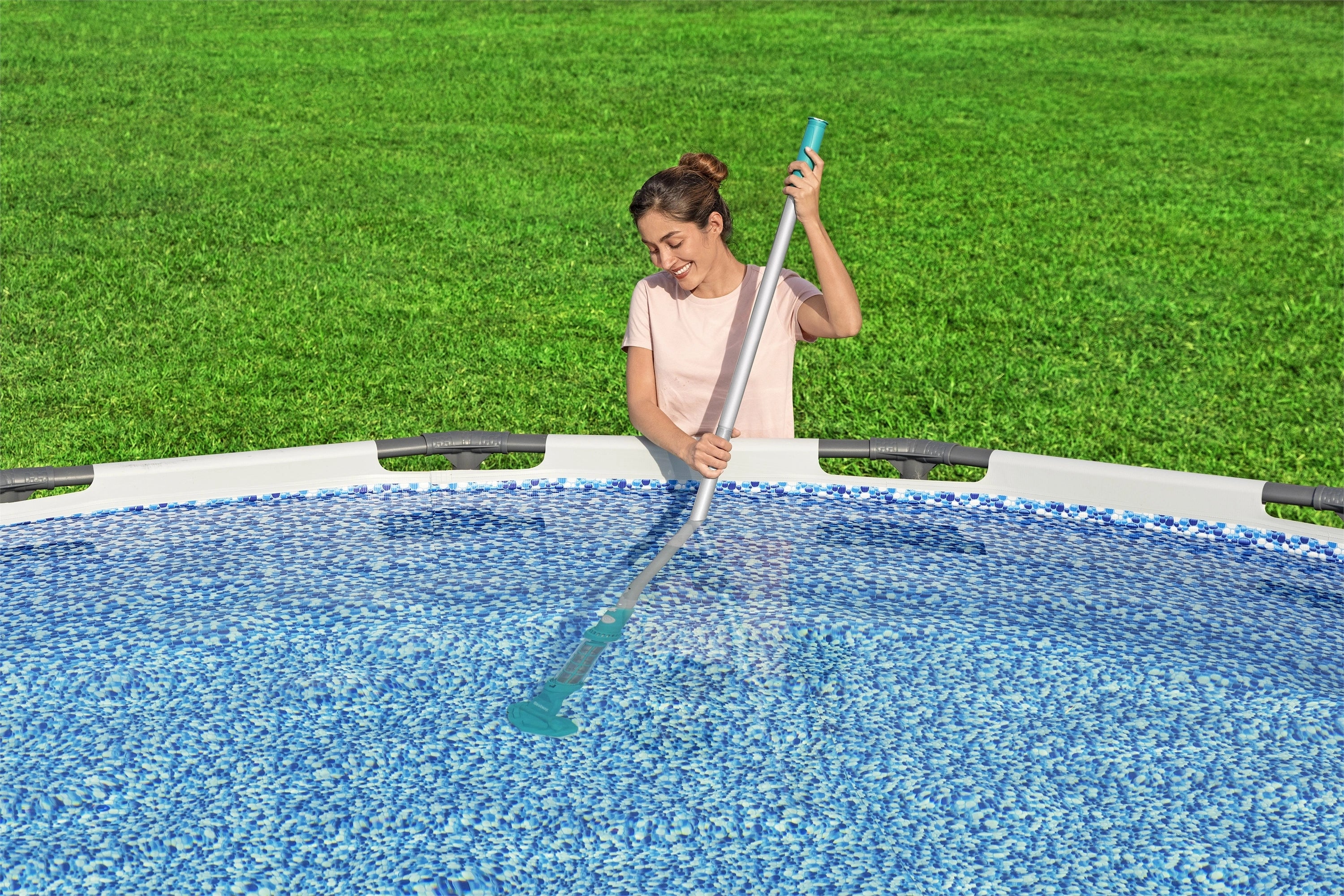 Pooldammsugare AquaSurge Uppladdningsbar