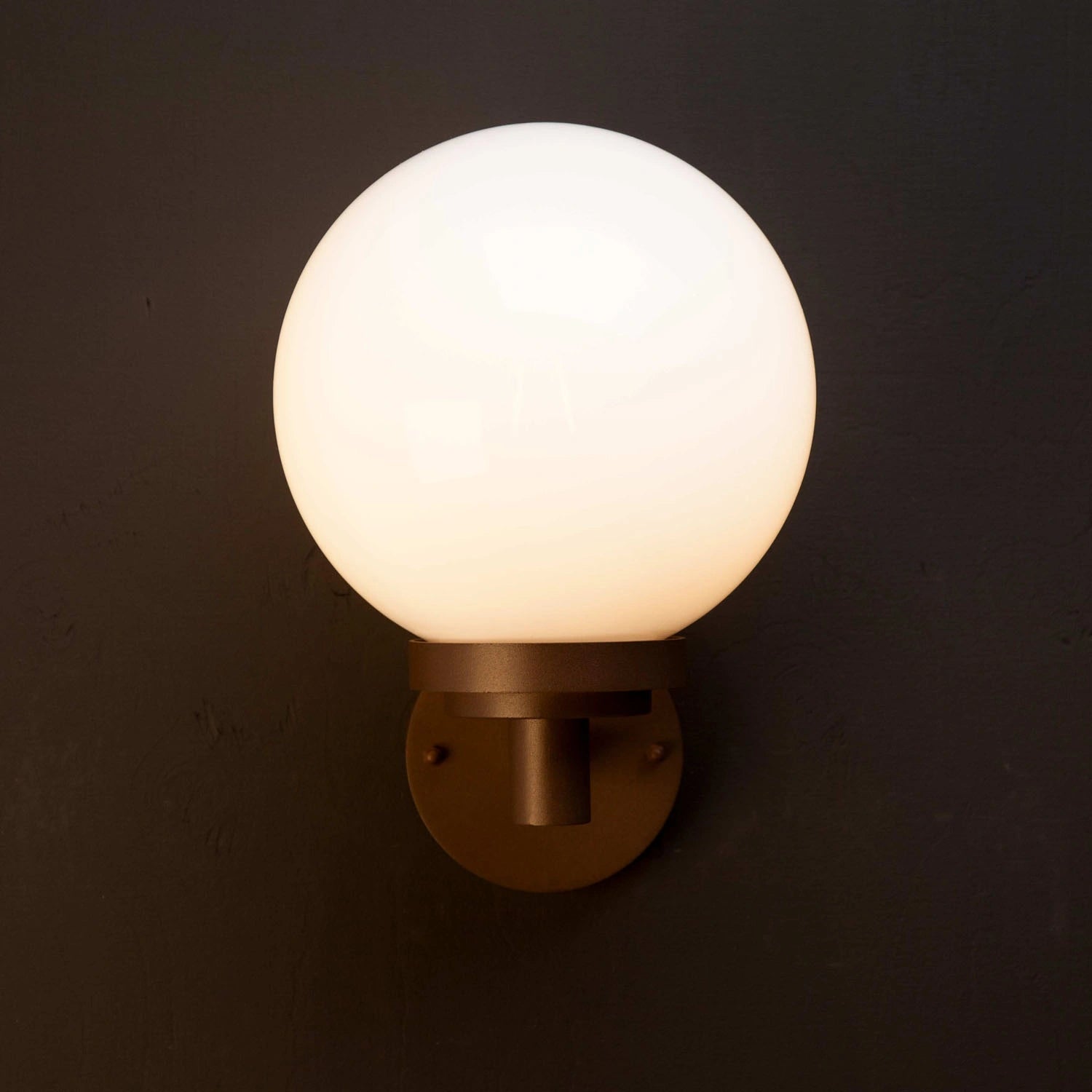 Doro Väggarmatur E27-sockel IP44 Corten