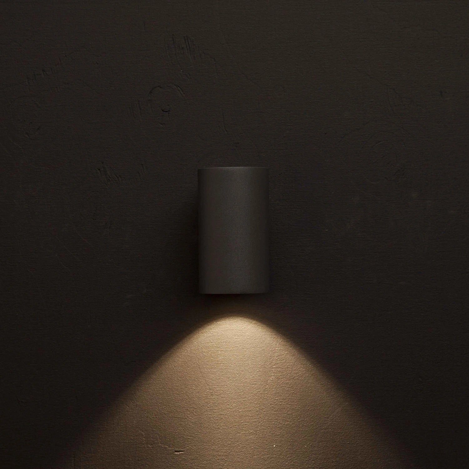 Erik I Väggarmatur LED IP65 3000K 2W 293lm Antracit