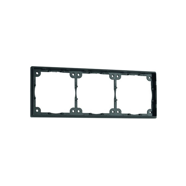 Distansram trippel. 63 x 169 x 3 mm. Färg: svart.