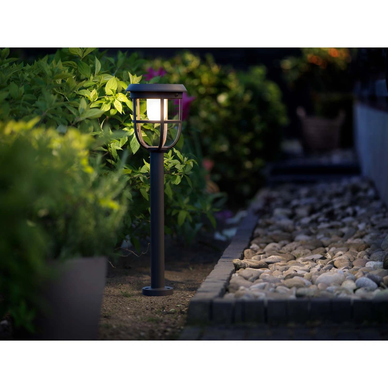 Radii Trädgårdslampa Solcell Ultra Efficient LED 250lm Svart
