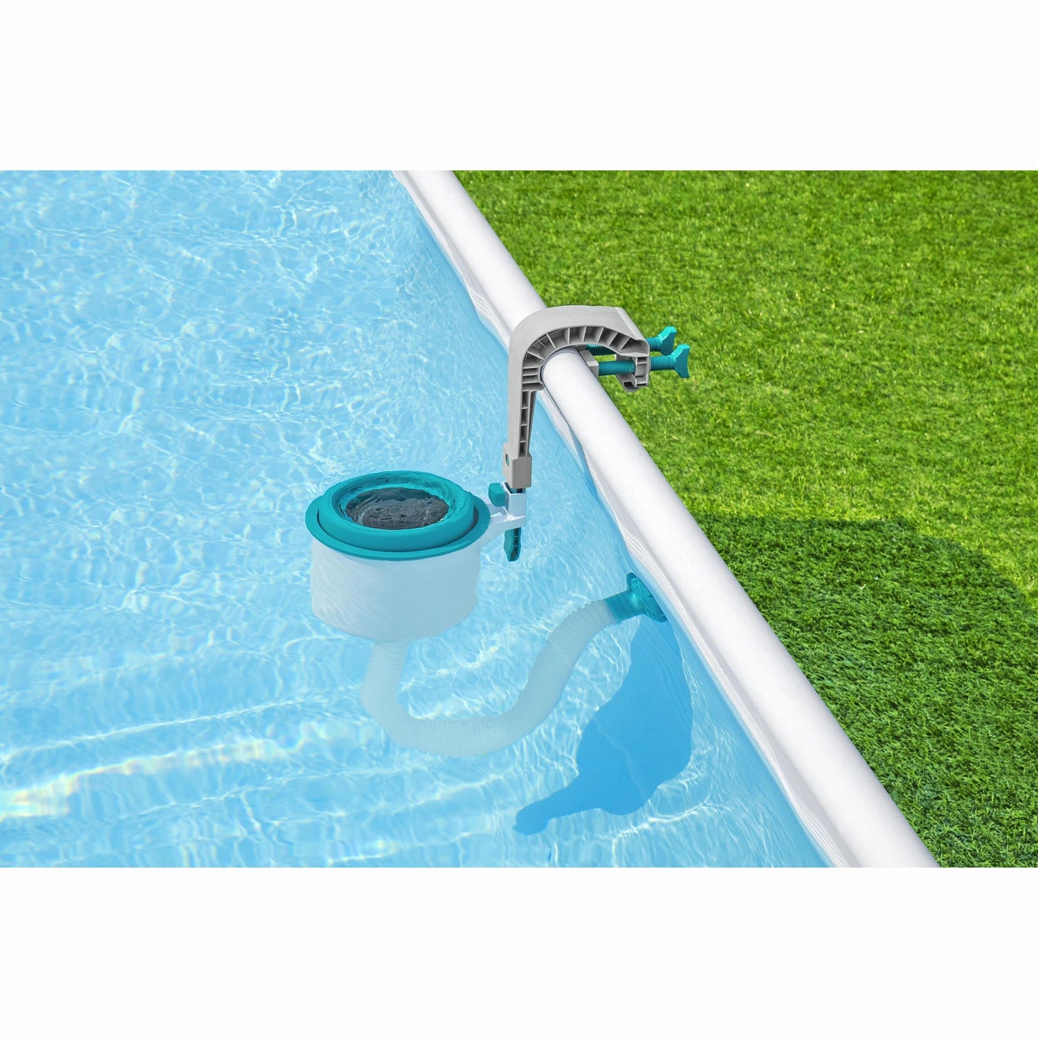 Skimmer Pool Surface