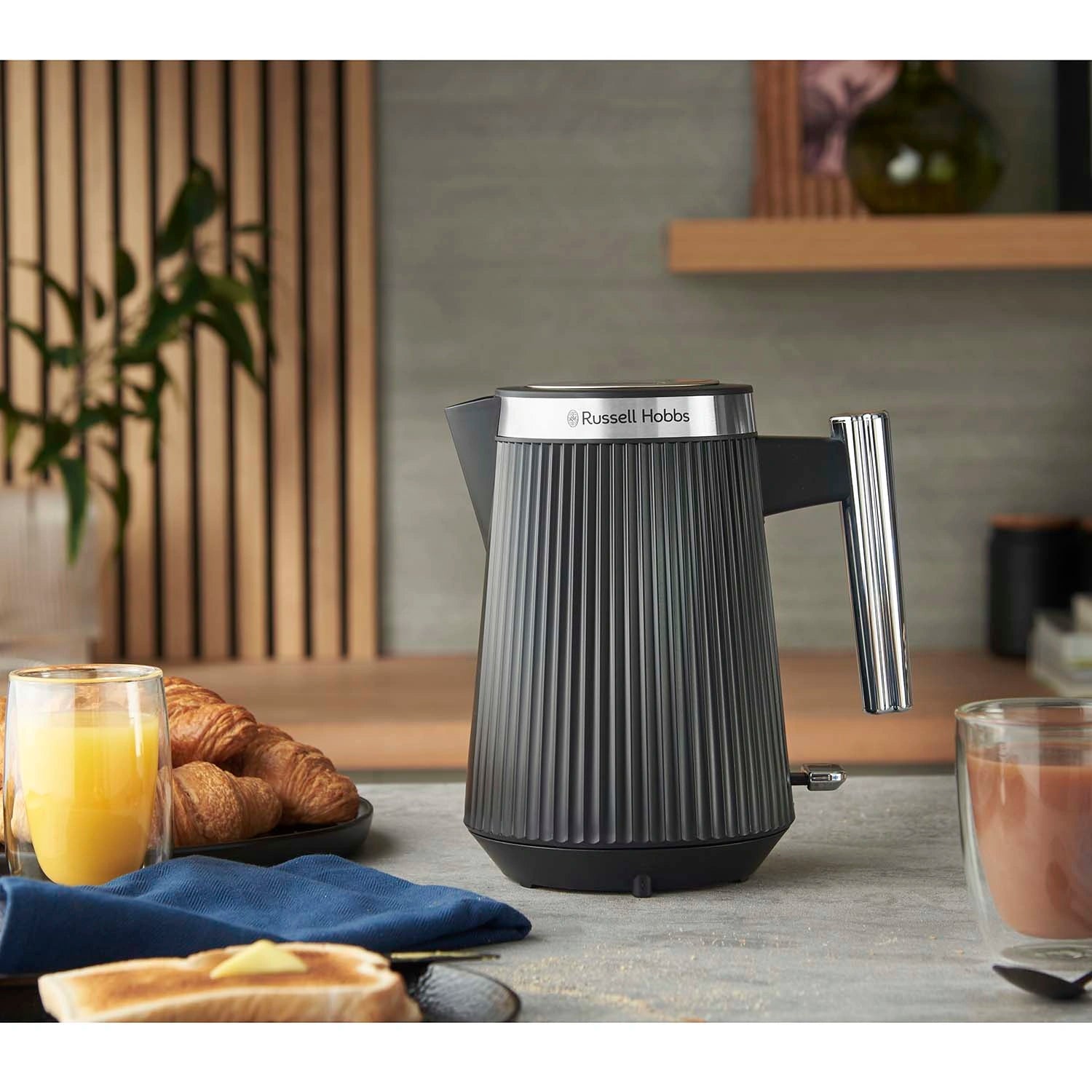 Vattenkokare Brontë Svart 2400W 1,7L 26750-70